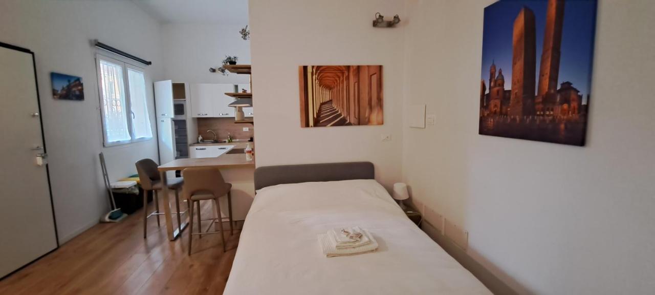 Piazza La Veneta New Very Close To The Center University And Hsorsola Bologna Exterior foto